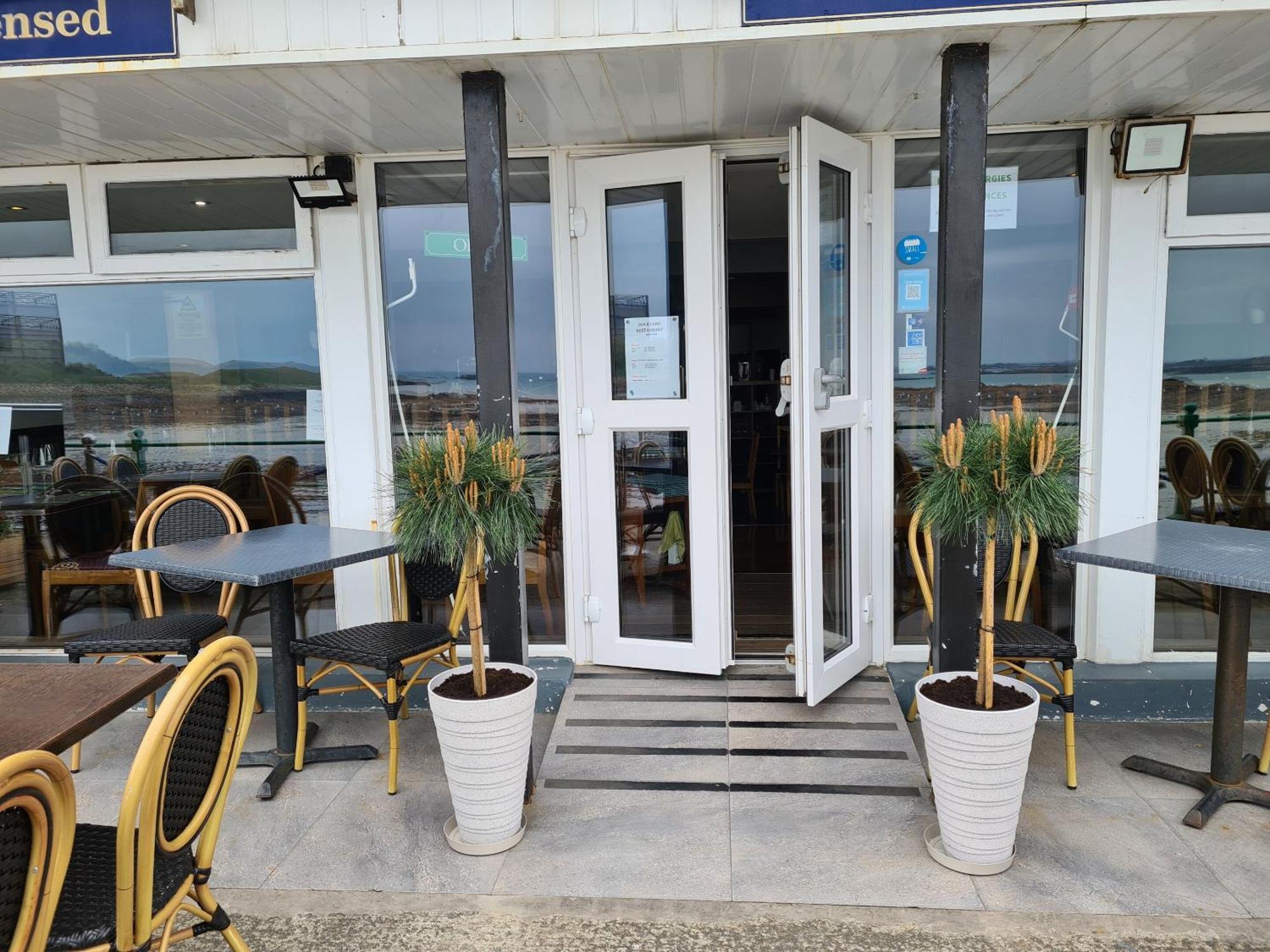 Marina Metro Hotel Ст. Хейлир Джерси Экстерьер фото